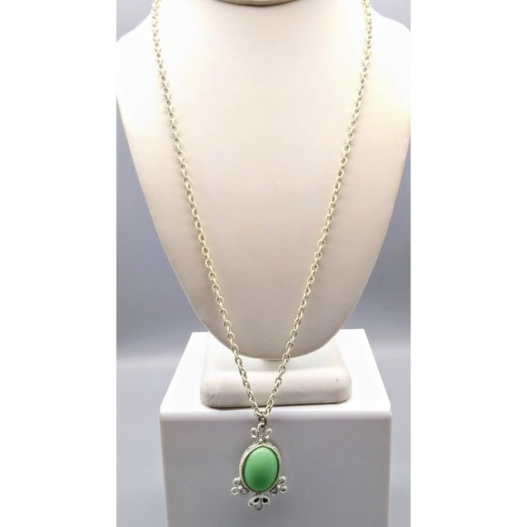 Vintage White Enamel Chain Necklace with Oval Mint Green Cabochon Pendant in Fan - Picture 2 of 6